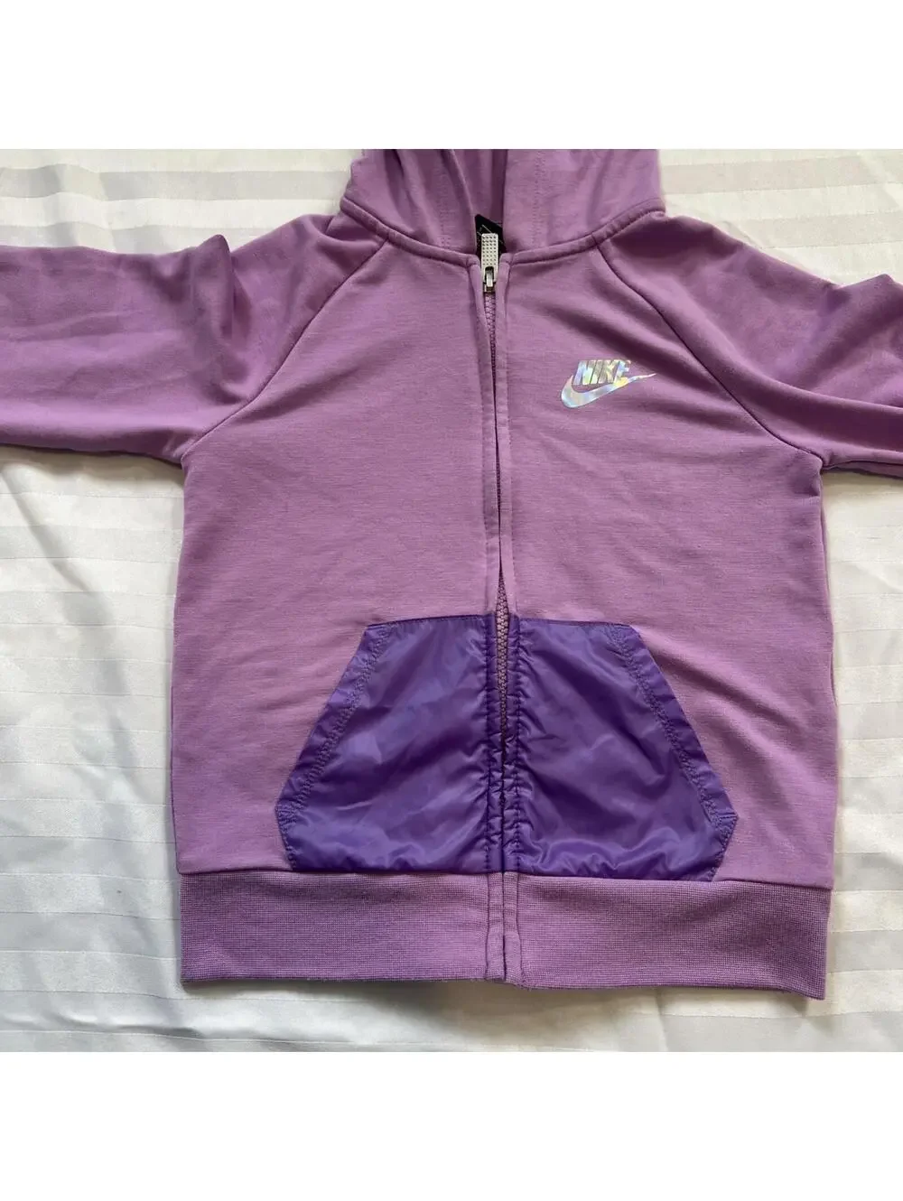 Nike Little Girl’s Full Zip Lightweight Violet Shock Fashion Hoodie 4-5 Year Old